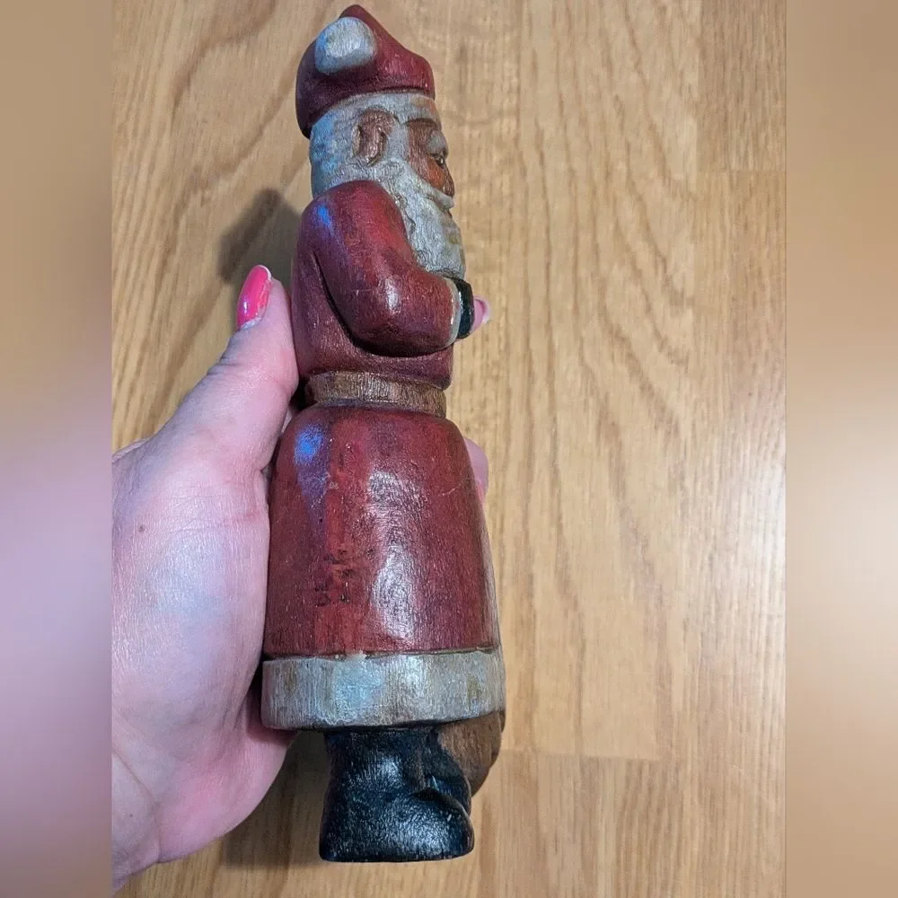 Vintage Hand Carved Wood Christmas Folk Art Santa Claus 7.5